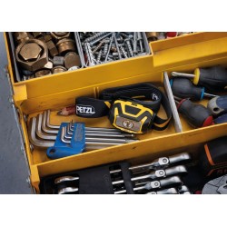 ЧЕЛНА ЛАМПА PETZL ARIA® 1